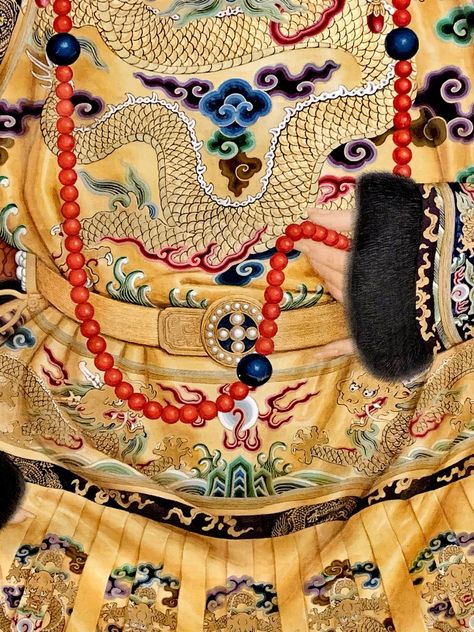 Qing Dynasty Painting, Imperial Clothing, Qianlong Emperor, Qing Dynasty Clothing, Empresses In The Palace, Dynasty Clothing, Chinese Aesthetic, Vintage Traditional, Qing Dynasty