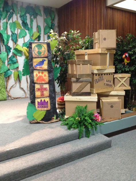 Safari jungle VBS Safari Vbs, Vbs Jungle, Shipwrecked Vbs, Everest Vbs, Jungle Crafts, Vacation Bible School Themes, Lifeway Vbs, Jungle Decorations, Music Camp