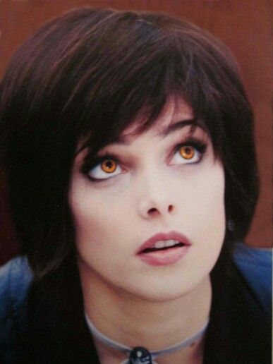 Alice Cullen ( Ashley Greene ) Bella Y Edward, Alice Twilight, Alice And Jasper, Ashley Green, Twilight Saga Series, Twilight Photos, Alice Cullen, Twilight Series, Nikki Reed