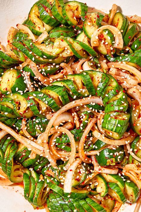 Spiral Cucumber Salad, Pickle Board, Cucumber Salads, Soy Dressing, Vegetable Salad Recipes, 5 Ingredient Dinners, Homemade Mixes, Summer Menu, Cucumber Recipes Salad