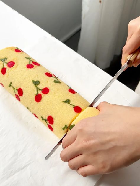 Cherry Cake Roll - U-Taste Cherry Cake Roll, Sponge Cake Decoration, Fluffy Sponge Cake, Swiss Roll Cake, Cherry Sauce, Elegant Cake, Lemon Frosting, Square Cake Pans, Lemon Chiffon