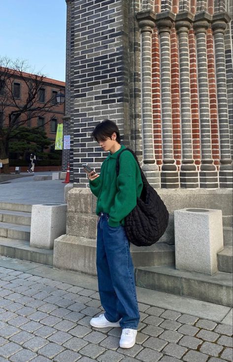 Oversized Guy Outfit, Ghibli Boy, Casual Oversized Outfits, Preppy Boy, Guy Outfit, Men's Business Casual Style, Douyin Fashion, Kpop Fashion Men, Minimalist Fashion Men