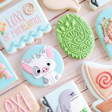 Megan Hoy on Instagram: "Moana cookies? Yes please!! Still hands down one of my favorite movies!!  . . . . . . . . #cookies #sugarcookies #bradentoncustomcookies #customcookies #royalicingcookies #cookiesofinstagram #royalicing #srqlocal #monarchbakingcompany #bradentonfl #bradentoncookies #bradentondecoratedcookies #sarasota #Sarasotacookies #icedcookies #cookiedecorating #cookiedecorator #decoratedsugarcookies #designercookies #annamariaislandcookies #sugarart #edibleart #annamariaislandflorida #smallbuisness #cookieart #moana #moanacookies" Moana Rice Krispie Treats, Moana Decorated Cookies, Moana Cookies Decorated, Moana Sugar Cookies, Moana Cookies, Pineapple Dessert, Pineapple Desserts, My Favorite Movies, Moana Party