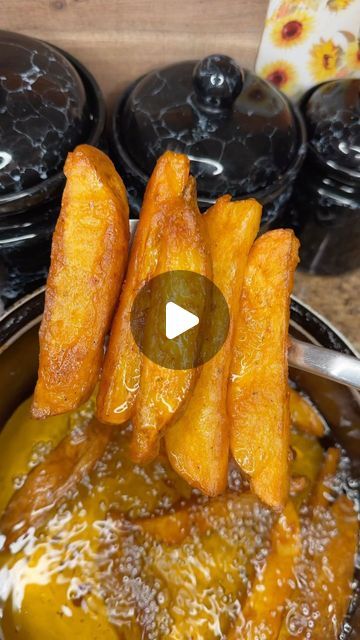 Fried Potato Wedges Recipe Deep, Fried Potato Wedges Recipe, Tumeric And Black Pepper, Potato Wedges Fried, Fried Potato Wedges, Wet Batter, Wedge Fries, Deep Fried Potatoes, Boil Potatoes