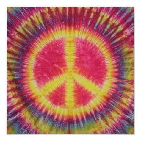 Tye Dye Peace Man ☮ Tie Dye Tattoo, Tye Dye Wallpaper, Peace Sign Tie Dye, Dye Wallpaper, Hippie Painting, How To Tie Dye, Paisley Tie, Middle School Art, Tie Dye Designs