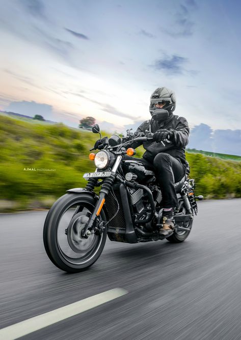 Harley davidson rolling shot Harley Davidson Photography, Motorcycle Shoot, Motorcycle Drawing, Motorcycle Photography, Harley Davidson Motorcycle, Automotive Photography, Surrealism, Harley Davidson, Bike