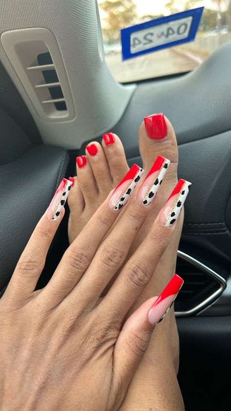 Red nails, red acrylics, red french tip nails with gold/Dalmatian print detail 😍 Dalmation Nails Acrylic, Dalmatian Nail Art, Nails Dalmatian, Dalmation Nail Art, Red Detail Nails, Cruella Deville Nails, French Tip Nails With Gold, Cruella Nails, Dalmatian Nails