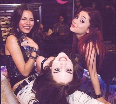 Nickelodeon 2000s, Victorious Nickelodeon, Uk Icon, Victorious Cast, Love You Quotes, Alena Shishkova, 2013 Swag Era, Jade West, Sam And Cat