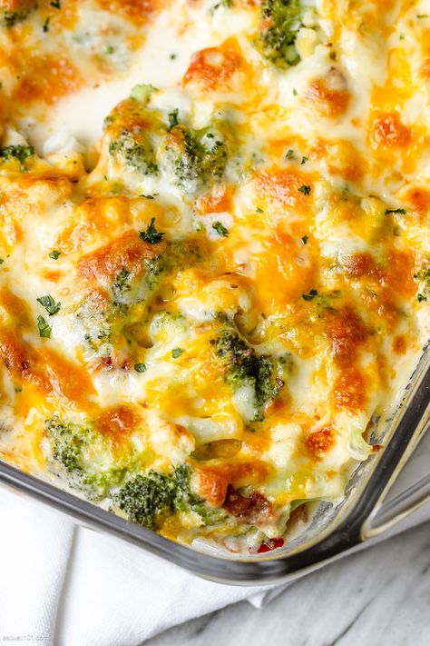 Loaded Cauliflower Broccoli Casserole - #casserole #broccoli #cauliflower #recipe #eatwell101 - This loaded cauliflower broccoli casserole with bacon is an incredible keto/low-carb recipe that's ready in 30mn and tastes incredible. - #recipe by #eatwell101 Loaded Cauliflower Broccoli Casserole, Loaded Broccoli Cauliflower Casserole, Salad Recipes With Broccoli, Cauliflower And Broccoli Casserole, Broccoli And Cauliflower Casserole, Cauliflower Broccoli Casserole, Recipes With Broccoli, Broccoli Cauliflower Bake, Broccoli Cauliflower Recipes