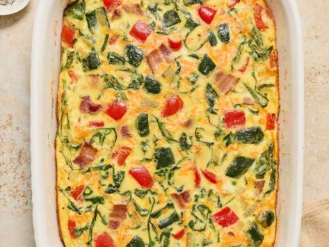 Easy Bacon and Egg Casserole Asparagus Egg Casserole, Blt Egg Bake, Bacon And Egg Breakfast Casserole, Egg Bacon Cheese Casserole, Egg Casserole With Bacon, Bacon Egg And Cheese Casserole, Bacon Casserole Recipes, Bacon Egg Bake, Veggie Breakfast Casserole