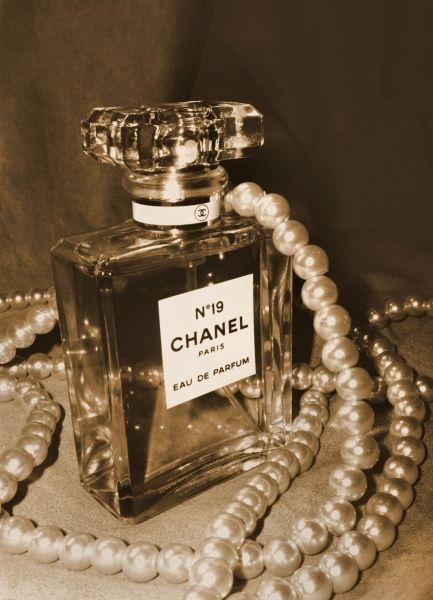 Chanel Perfume, Perfume Bottle, Perfume Bottles, Chanel, White