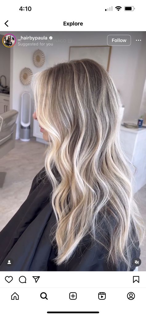 Blonde Balayage With Root Shadow, All Over Blonde With Lowlights, Rooted Platinum Blonde Hair, What To Wear To Get Your Hair Done, Full Highlight With Shadow Root, Brown Roots Blended Into Blonde, Darker Root Blonde Hair, Dark Root Shadow Blonde, Blonde With A Root Smudge