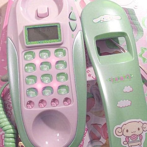 Pink And Green Wallpaper, Theme Pics, Cosmo And Wanda, Green Y2k, Pink Theme, Danish Pastel, Green Theme, Y2k Pink, Pink Themes