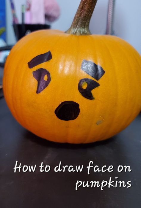 Draw face on with white Bird marker. Then fill it in with sharpie. Draw Face, Draw A Face, Preschool Circle Time, Drawing Face, Montessori Preschool, Pumpkin Ideas, Circle Time, Marker Drawing, White Bird