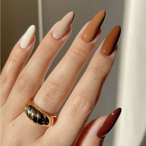 Fun French Manicure, Nail Ideas For Fall, Classic Nail Art, Short Nail Manicure, Easy Manicure, September Nails, Fall Manicure, Fall Gel Nails, Ombre Nail Designs