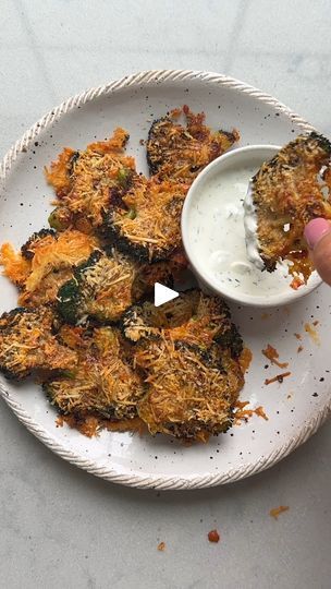 5.2K views · 81 reactions | If you love smashed potatoes, you have to try these viral smashed broccoli bites. I ate the entire head of broccoli by myself! | Feel Good Foodie | Feel Good Foodie · Original audio Smashed Broccoli Bites, Broccoli Bites, Scd Diet, Smashed Potatoes, Veggie Side Dishes, Veggie Sides, Broccoli, Diet Recipes, Feel Good