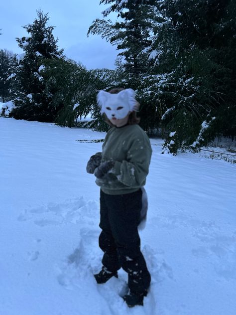 Artic Fox Therian Mask, Arctic Fox Therian Mask, Arctic Fox Aesthetic, Therian Christmas, Arctic Fox Therian, Therian Friends, Coyote Therian, Snow Panther, Fox Therian