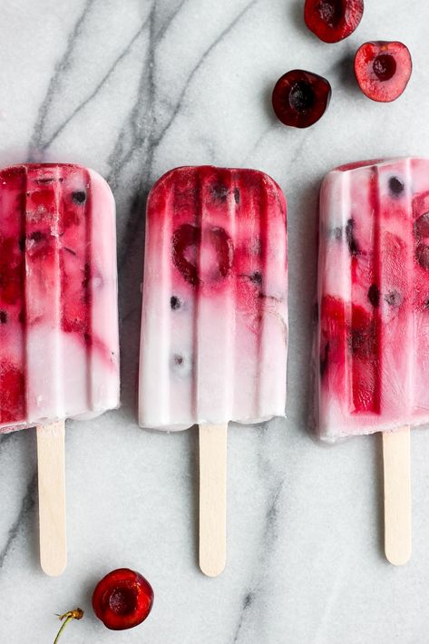 Healthy Strawberry Cherry and Cream Popsicles - a delicious summer treat that is vegan and dairy-free! #popsicles #vegan #dairyfree Cherry Popsicles, Vegan Popsicles, Wooden Skillet, Popsicles Recipe, Dairy Free Coffee, Dairy Free Soup, Dairy Free Treats, Dairy Free Snacks, Healthy Strawberry