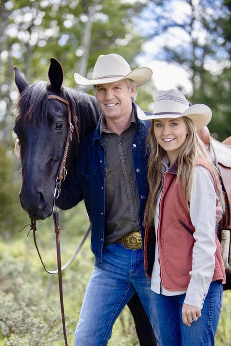 Heartland Actors, Heartland Cbc, Heartland Quotes, Amy And Ty Heartland, Horse Riding Quotes, Ty Heartland, Bush Family, Heartland Ranch, Cowgirl Pictures