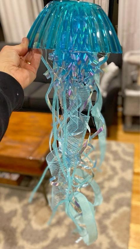 Diy Ocean Decor, Diy Jellyfish Decoration, Vbs Ocean Theme, Ocean Party Decorations, Ocean Vbs, Underwater Birthday, Diy Jellyfish, Diy Jelly, Under The Sea Decorations