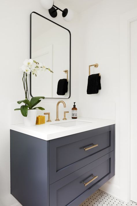 Modern Half Bathroom, Powder Room Reno, Powder Bathroom Ideas, Floating Vanity Bathroom, Farmhouse Powder Room, Contemporary Powder Room, Modern Powder Room, Powder Room Remodel, Powder Room Sink