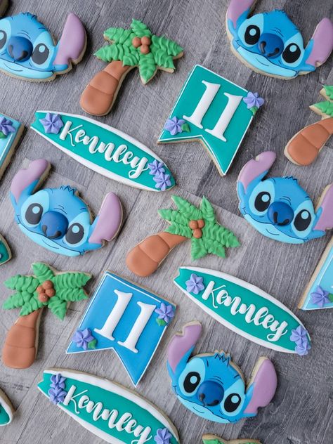 Lilo And Stitch Birthday Cookies, Stitch Macarons, Lilo And Stitch Sugar Cookies, Stitch Birthday Cookies, Stitch Cookies Decorated, Stitch Sugar Cookies, Lilo And Stitch Cookies, Stitch Themed Birthday Party, Stitch Birthday Party Decorations