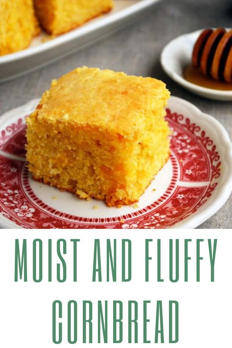 Made this an accidentally added 1/2 c of oil instead of 1/4c. Still delicious!! Stef Fluffy Cornbread, Cornmeal Recipes, Cornbread Recipe Sweet, Delicious Cornbread, Moist Cornbread, Savory Breads, Vegan Bread Recipe, Homemade Cornbread, Biscuit Bread