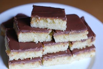 Peanut Butter Tandy Cakes - TastyKake knockoff Peanut Butter Tandy Cakes, Tandy Cake, Recipe Cake, Chocolate And Peanut Butter, Peanut Butter Desserts, Bakery Business, Peanut Butter Recipes, How Sweet Eats, Tasty Treats