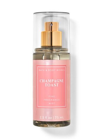 Bath And Body Works Travel Size, Champagne Toast Bath And Body Works, Purse Tower, Preppy Gifts, Smoothie Healthy, Bath And Body Work, Purse Essentials, Bath And Body Works Perfume, Fine Fragrance Mist