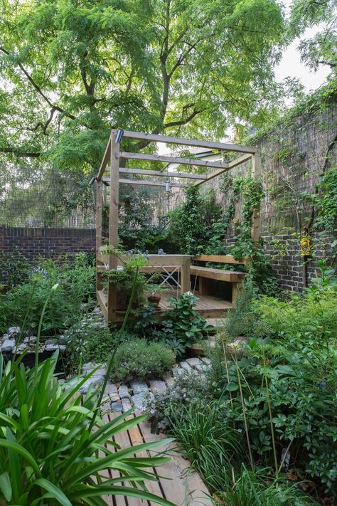 Very Small Garden Ideas, Small English Garden, Backyard Garden Ideas, Backyard Ideas For Small Yards, Courtyard Landscaping, Courtyard Gardens Design, Garden Designer, Home Garden Design, Have Inspiration