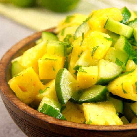 Pineapple Cucumber Salad With Zesty Lime Dressing Pineapple Salad Recipes, Pineapple Cucumber Salad, Pineapple Cucumber, Tasty Salads, Pineapple Salad, Cucumber Salad Recipe, Salad Recipes Video, Herb Salad, Cucumber Recipes Salad