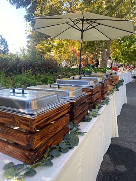 Taco Bar Catering, Katering Pernikahan, Wedding Buffet Table, Outdoor Buffet, Buffet Set Up, Catering Table, Catering Food Displays, Deco Buffet, Buffet Table Decor