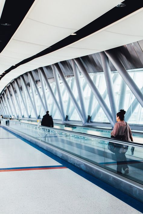 If You're Bumped From a Flight Involuntarily, Here's What the Airline Must Do Moving Walkway, Walkway Design, Ecology Design, Airport Lounge, Gatwick, Smart Living, Traditional Lighting, London Travel, Walkway