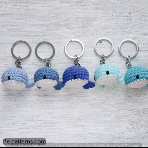 crochet projects-Food Fun: Crochet Delicious-Looking Food Keychains Whale Keychain, Cool Keychain, Crochet Whale, Mini Animals, Whale Plush, Turtle Keychain, Embroidery Quilting, Stitching Embroidery, Matching Keychains