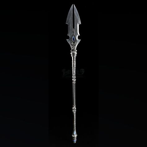 WARCRAFT (2016) - Alliance Aluminum Poleaxe Gate Of Babylon, Throne Room, Cool Swords, Single Photo, First Photograph, Superhero Design, Photo Set, Dark Fantasy Art, Blacksmithing