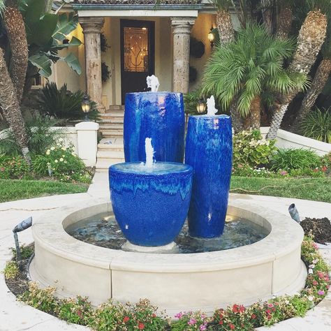 Ceramic Planter Fountain by Giannini Garden Ornaments at Thousand Oaks, California, Thousand Oaks Urn Fountain, Planter Fountain, Vase Fountain, Thousand Oaks California, Water Fountain Design, Fountain Ideas, Outdoor Water Features, French Limestone, Blue Fountain