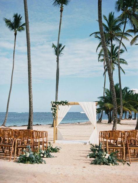 Beach Glamour, Destination Wedding Caribbean, Beach Wedding Decorations Reception, Beach Theme Wedding Invitations, Punta Cana Wedding, Beach Wedding Reception, Gazebo Wedding, Estilo Tropical, Beautiful Beach Wedding