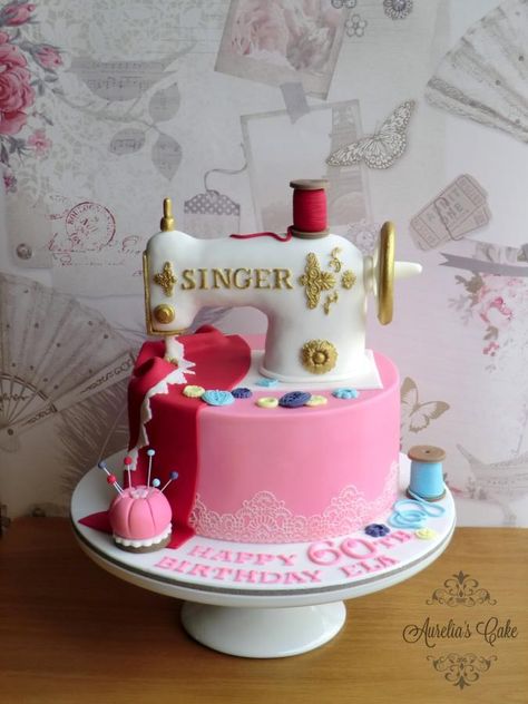 Singer sewing machine cake - Cake by Aurelia's Cake Sewing Machine Cake, Sewing Cake, Quilted Cake, Cakes For Women, Cake Decorating Designs, Specialty Cakes, Novelty Cakes, Sewing Party, White Cake