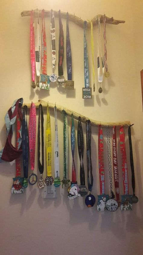 Ideas For Medals Display, Medal Hanger Ideas, Medal Hanger Diy, Running Motivation Quotes, Saving Memories, Medal Holder, Medal Holders, Medal Hanger, Medal Display