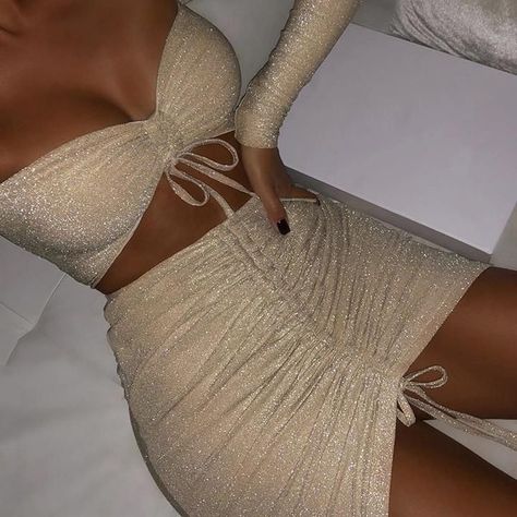 f016e59c7ad8b1d72903bb1aa5720d53desc45689578ri Twisted Crop Top, Vibes Outfit, Baddie Vibes, Crop Top Skirt Set, Boujee Outfits, Women Bodycon Dress, Women Sweaters Winter, Club Party Dresses, Off Shoulder Crop Top