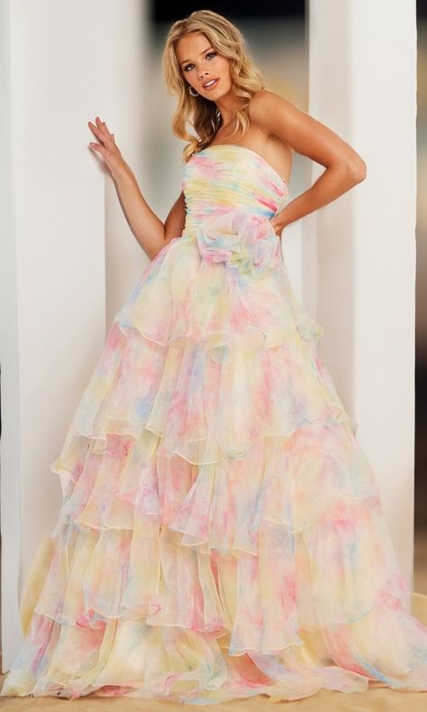 Bday Dresses, Designer Prom Dress, Prom Inspiration, Elegant Ball Gowns, Pretty Quinceanera Dresses, Stunning Prom Dresses, Preppy Dresses, Prom Ideas, Dream Dresses