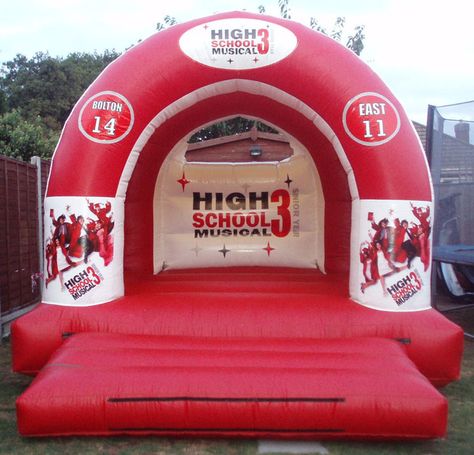 high school musical birthday party High School Musical Birthday Party Ideas, High School Musical Party Decorations, High School Musical Themed Party, High School Musical Birthday Party, High School Musical Party, Highschool Musical Gifts, High School Musical 3 Graduation, High School Musical Merchandise, Musical Birthday Party