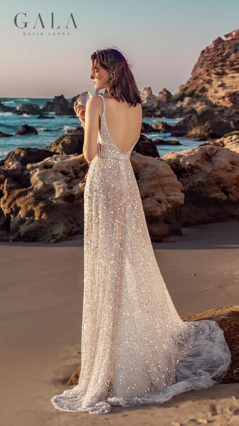 Wedding Dresses Galia, Shimmer Wedding Dress, Dresses Glamour, Galia Lahav Wedding Dress, African Bridesmaid Dresses, Gala Gowns, Romantic Wedding Dresses, Wedding Dress Collection, Galia Lahav