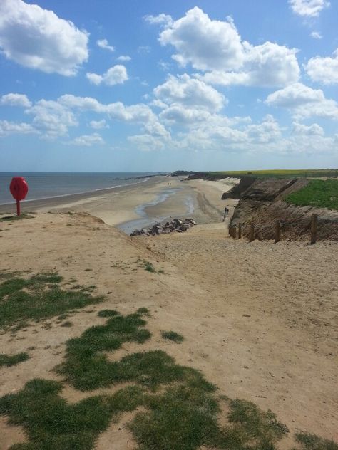 Happisburgh, Norfolk Happisburgh Norfolk, Norfolk Countryside, Norfolk Uk, Norfolk Broads, Photo Shoot Location, East Anglia, Dream Vacation, Dream Vacations, Norfolk