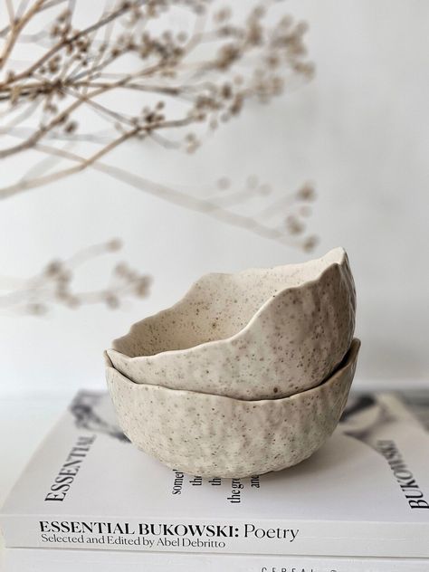 This thoughtfully handmade decorative bowl offers unique irregular shape, making this perfect for styling on any gorgeous countertop or can be used as a unique addition for serving up delectable bites ✧ Dimensions approx as the bowl is irregular: 6.5 cm height (highest point) x 13 cm width ✧ Boutique Spa, Raw Minerals, Decorative Bowl, Bowl Designs, Beautiful Bowls, Handmade Bowl, Quick Cleaning, Pottery Bowls, Southampton