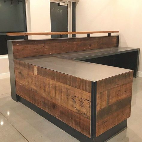 Steel Reception Desk, Industrial Reception, Gerobak Dorong, Office Reception Design, Wood Reception Desk, Reception Desk Office, Old House Interior, Reception Desk Design, Corporate Offices