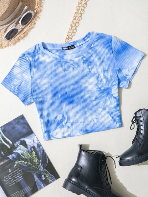 Tie Dye Rib-knit Crop Tee | SHEIN EUR Blue And White Clothes, Outer Banks Clothes, Middle School Clothes, Bright Cross Stitch, Shein Codes, Beautiful Black Hair, Simple Style Outfits, Trendy Crop Tops, Tie Dye Fashion