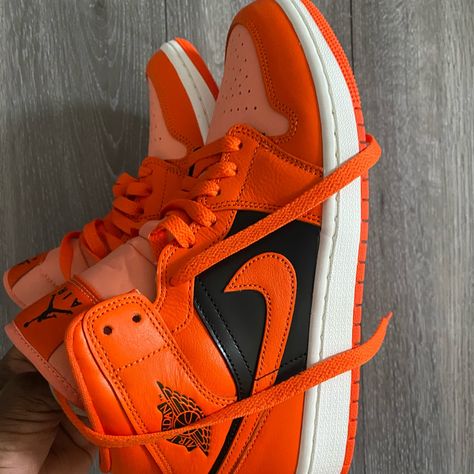 Women's Shoes Crimson Bliss/Black/Sail/ Rush Orange Size 8.5 Style Dm3381-600 Orange Aesthetic Shoes, Sneakers Head, Jordans Aesthetic, Louis Vuitton Duffle Bag, Nike Shoes Women Fashion, Custom Sneakers Diy, Pretty Sneakers, Nike Air Jordan Shoes, Nike Fashion Shoes