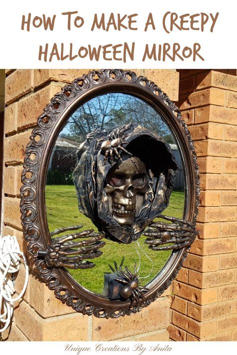 How to make a creepy Halloween mirror Yard Witch, Spider Lights, Halloween Jelly, Harry Potter Kitchen, Spooky Door, Halloween Mirror, Cheesecloth Ghost, Disney Wreath, Gothic Spider