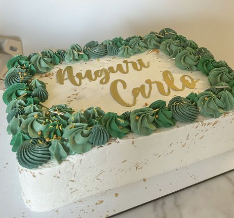 White sheet cake with green cream decor.  #CakeArt #CakeDesign #CakeDecor #SheetCake #BirthdayCake #CakeWithText Green And White Sheet Cake, Sage Green Sheet Cake, Jungle Sheet Cake, Green Sheet Cake, Sheet Cake Designs Birthday Women, Forest Sheet Cake, Sheet Cake Decorated, White Sheet Cake, 60th Birthday Party Themes